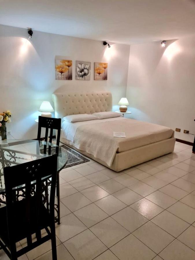 Monolocale Oberdan Apartment Bologna Luaran gambar